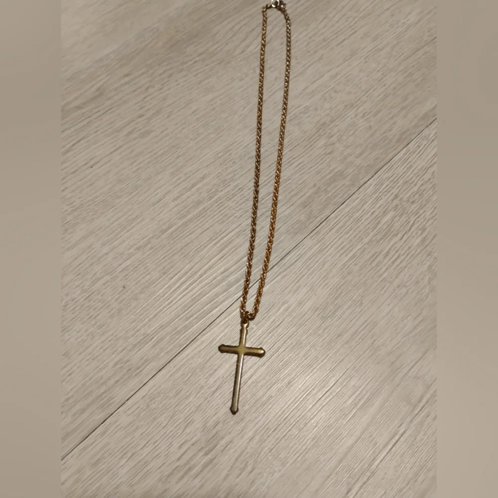 Gold Cross Pendant Necklace